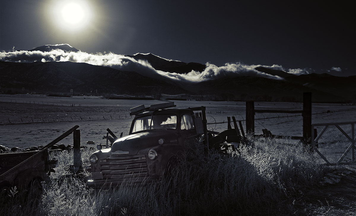 Old Vintage Fifties Car Sunlight Moonlight - Canvas Print, Wall Art